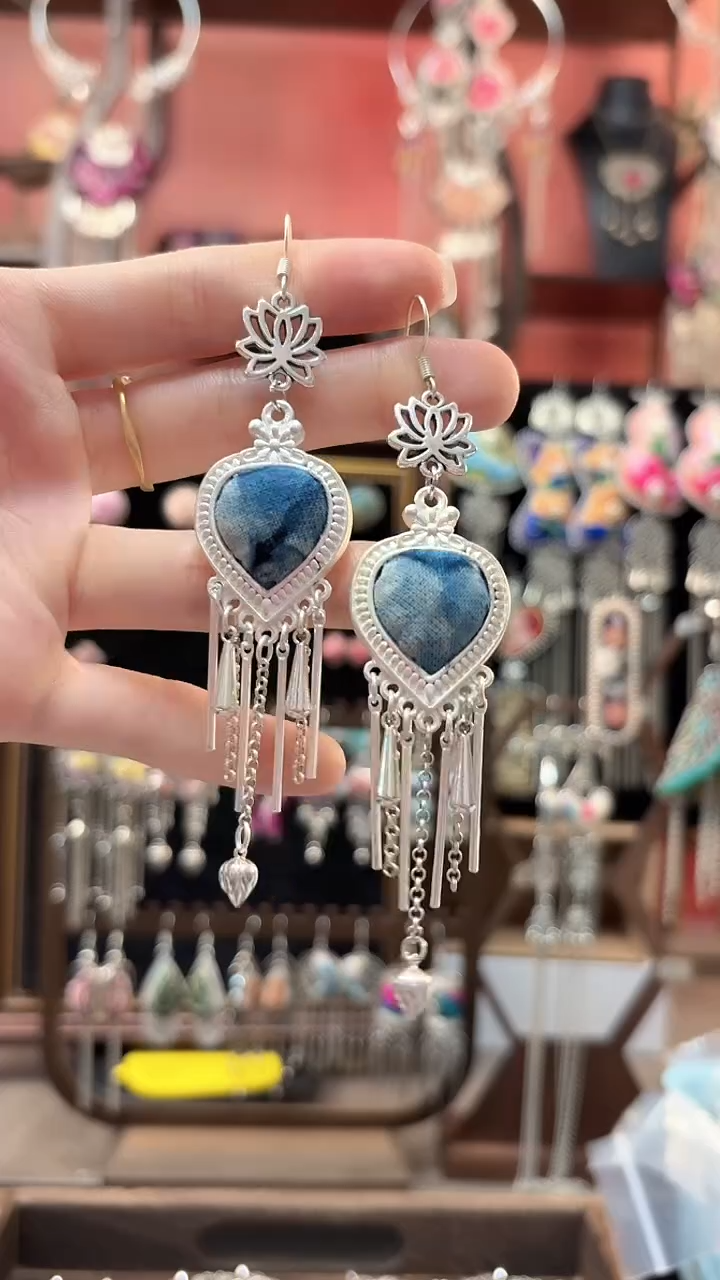 织绣云织谣老绣饰品  29