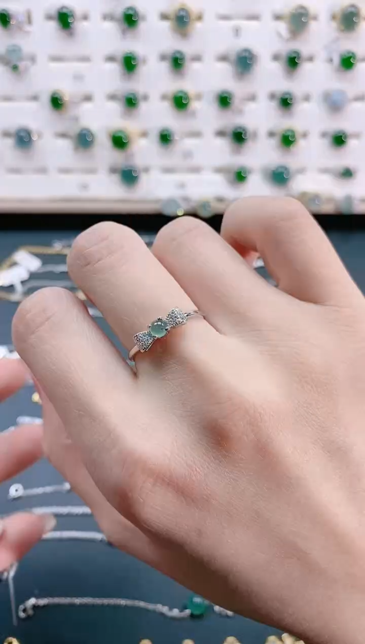 【闪购商品】翡翠戒指银S925镶嵌天然翡翠