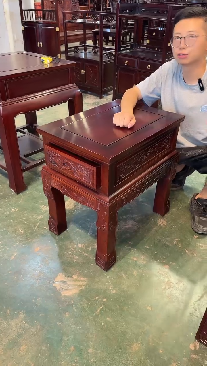 黑酸枝木类成套家具J11