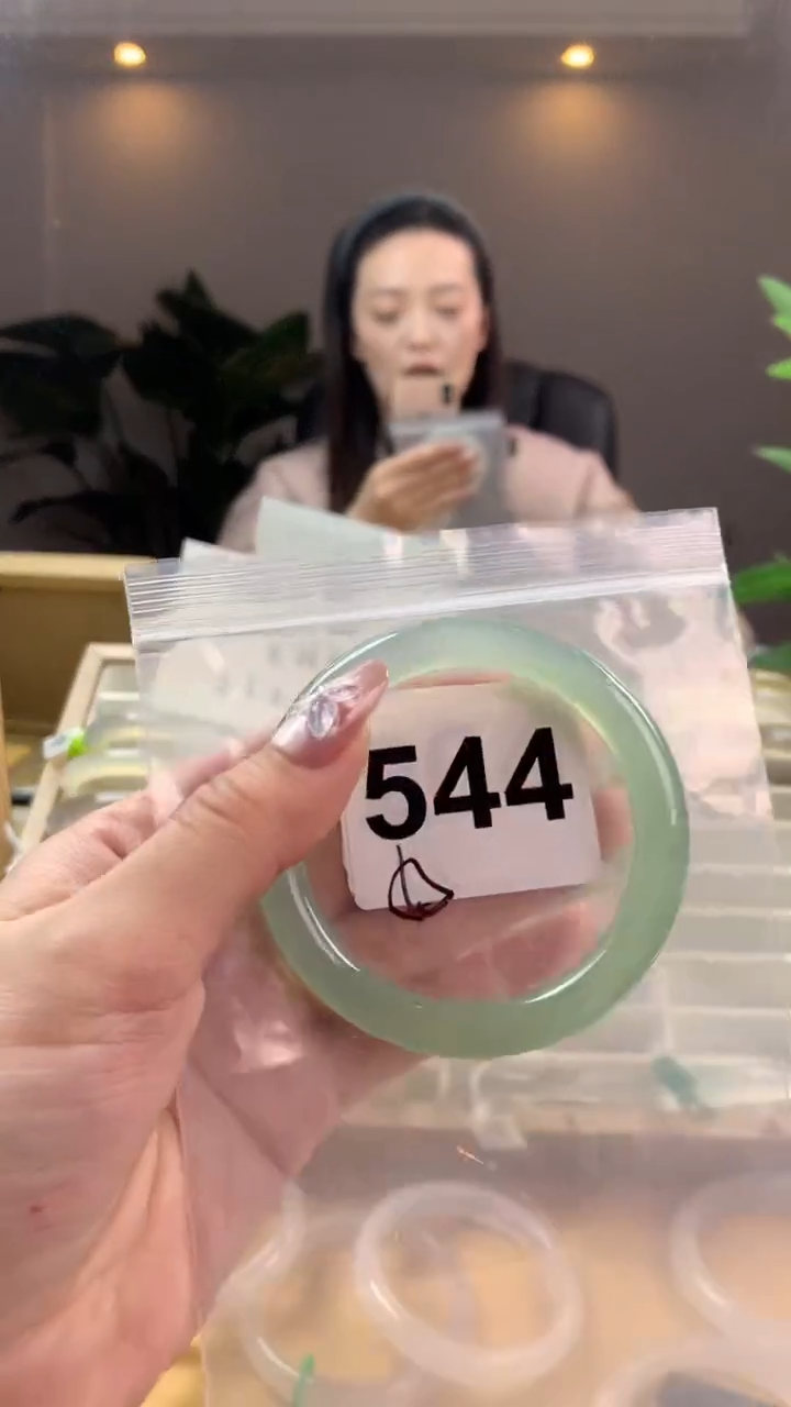 【闪购商品】玛瑙/玉髓手镯未镶嵌544