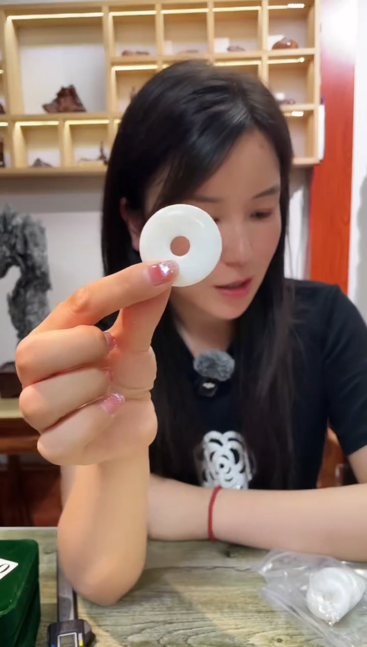 乌木类端景台037海南塑料平安扣摆件木木