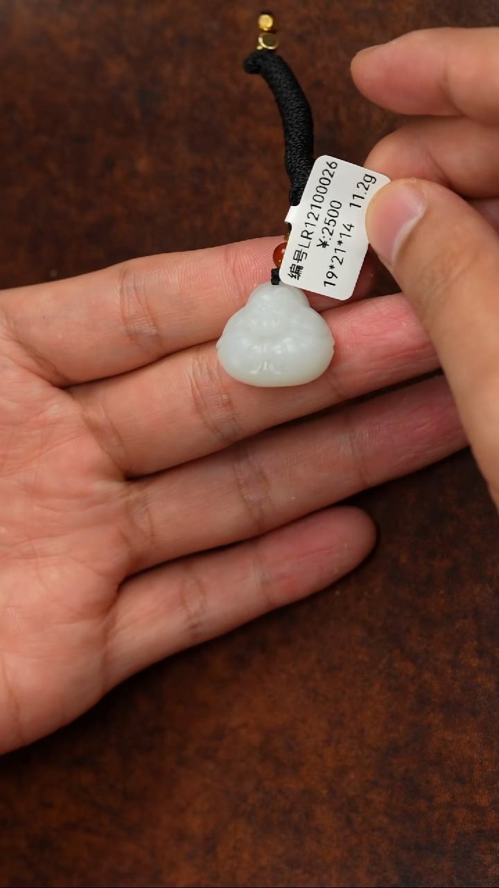 颈饰未镶嵌和田玉LR  吊坠