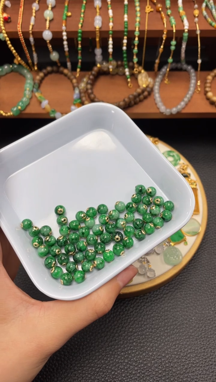 【闪购商品】翡翠吊坠(不含链)18K金镶嵌多样性发货一个