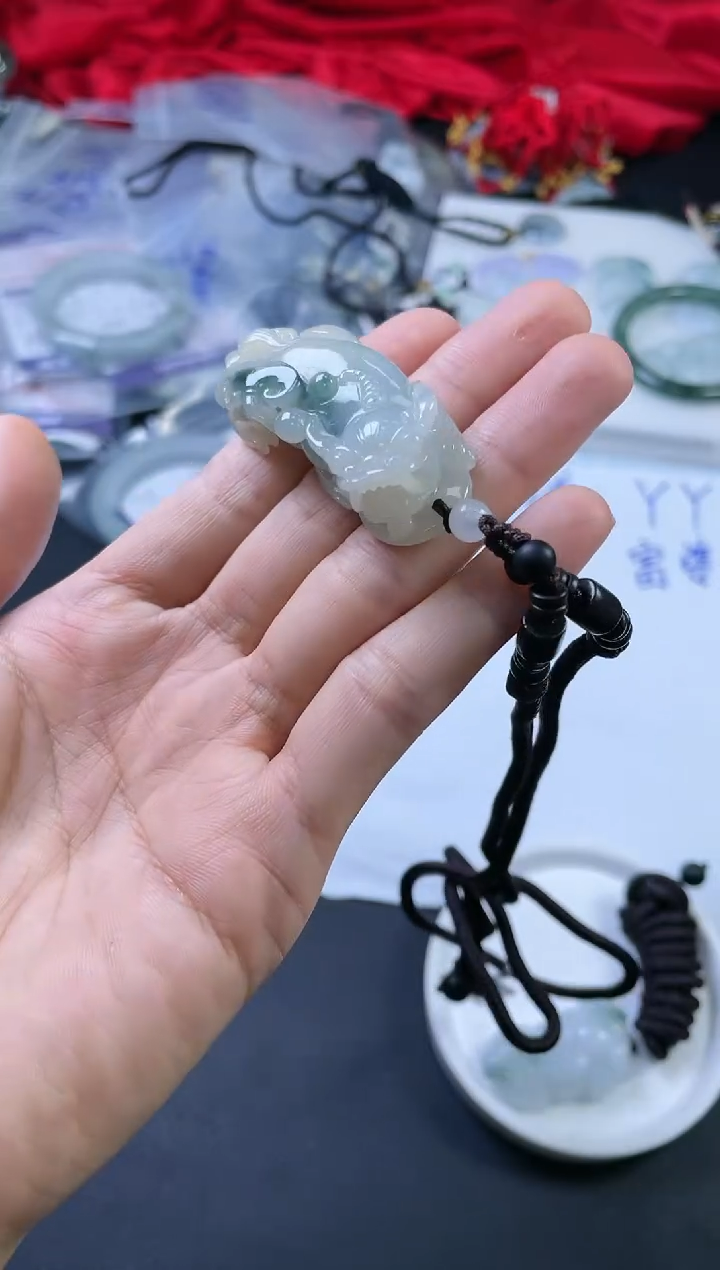 【闪购商品】翡翠挂件未镶嵌貔貅07