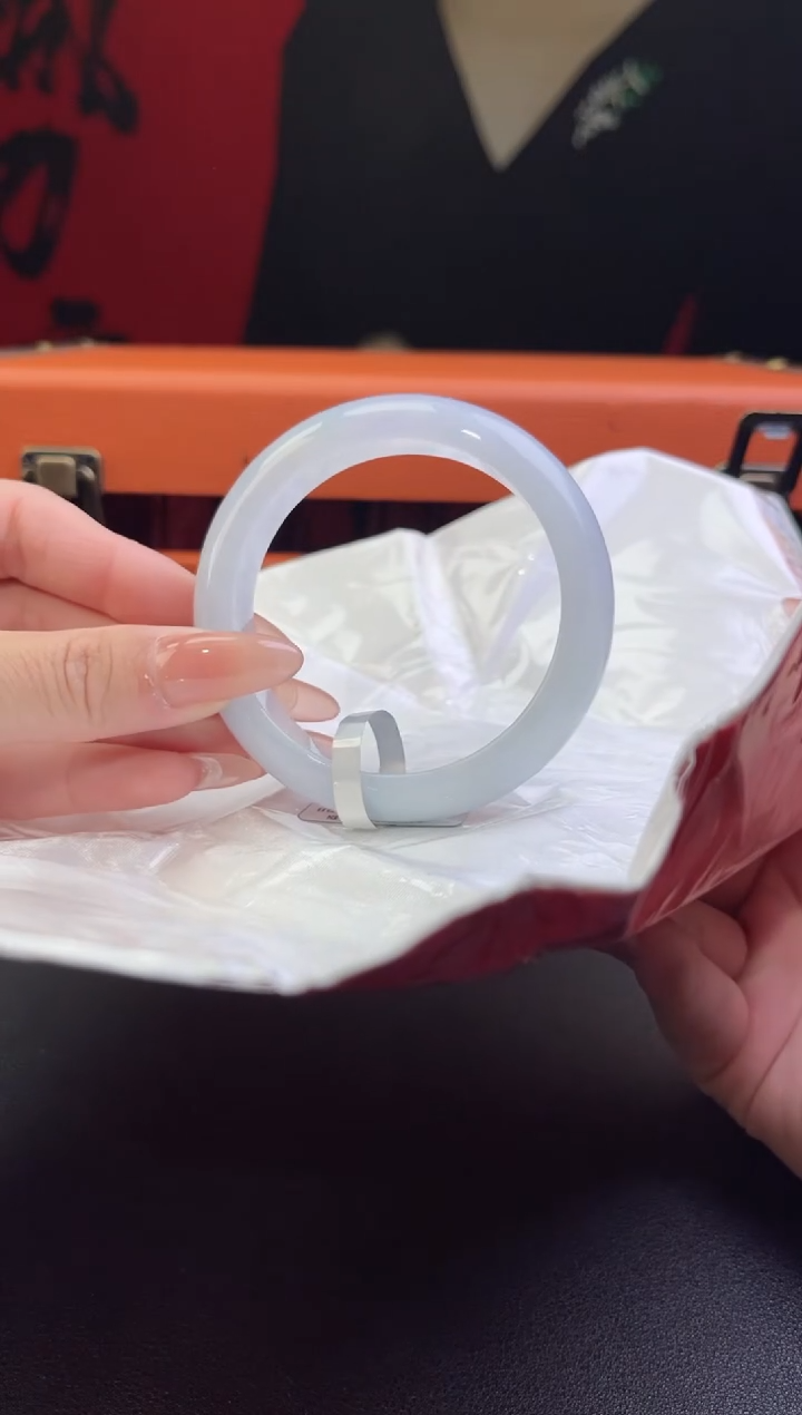 【闪购商品】翡翠手镯未镶嵌19翡翠手镯