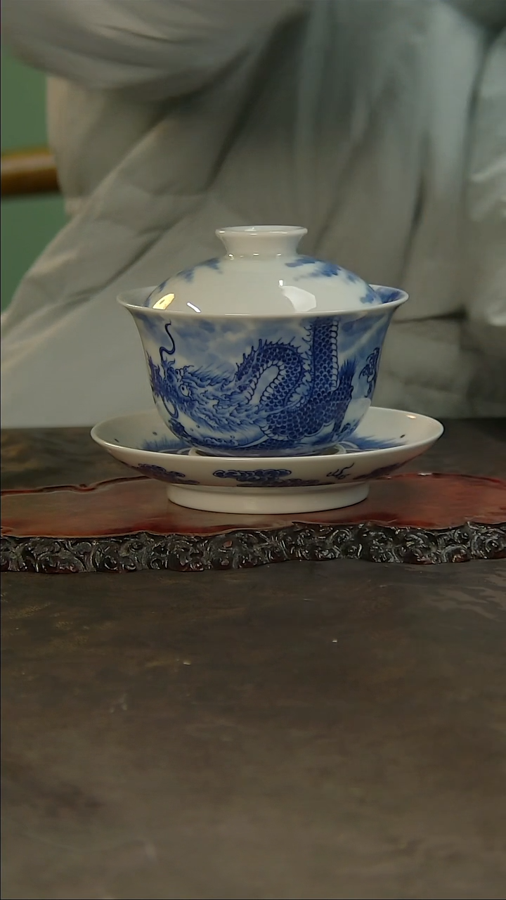 【闪购商品】青花手绘龙纹三才盖碗