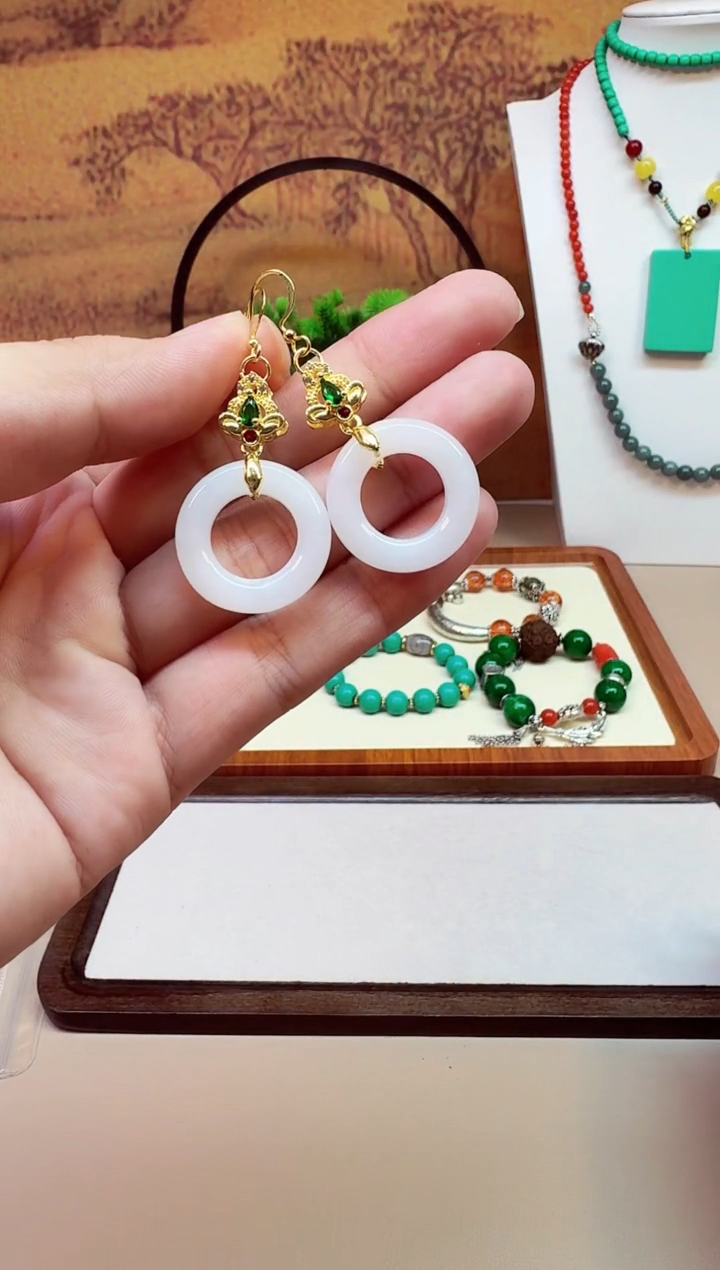 和田玉14K金镶嵌耳饰E408