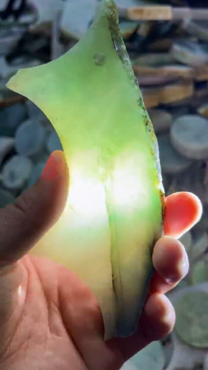 【闪购商品】翡翠挂件未镶嵌A货康壹067