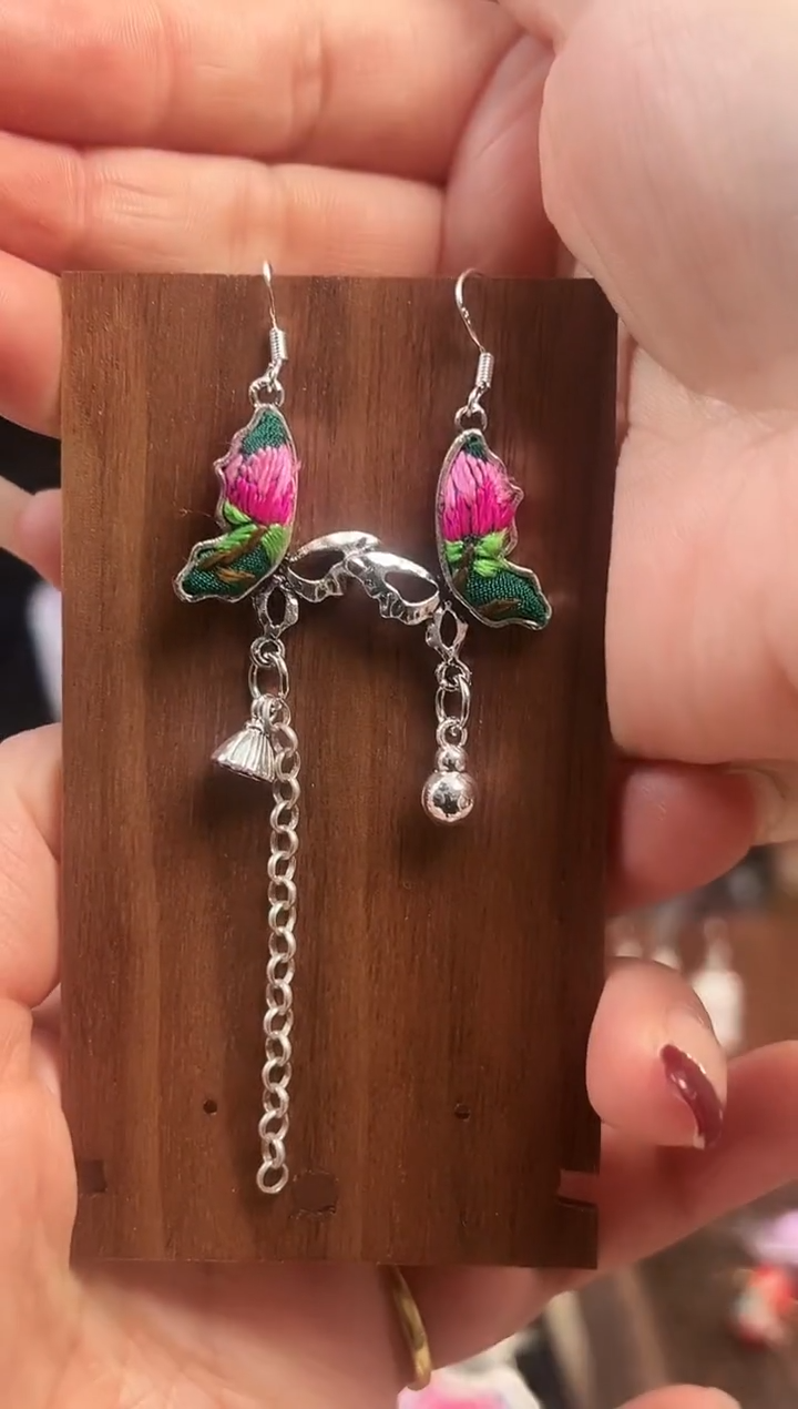 【闪购商品】织绣民族风老绣非遗饰品280