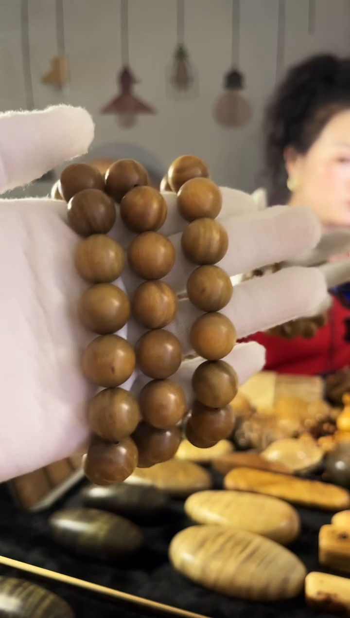 维腊木（绿檀）楠阁阁木艺工艺品