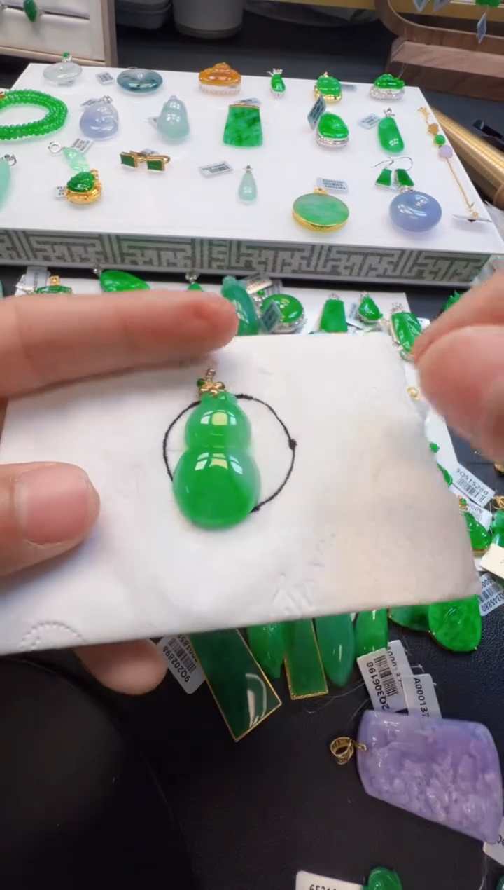 【闪购商品】定制翡翠18K金镶嵌9800元