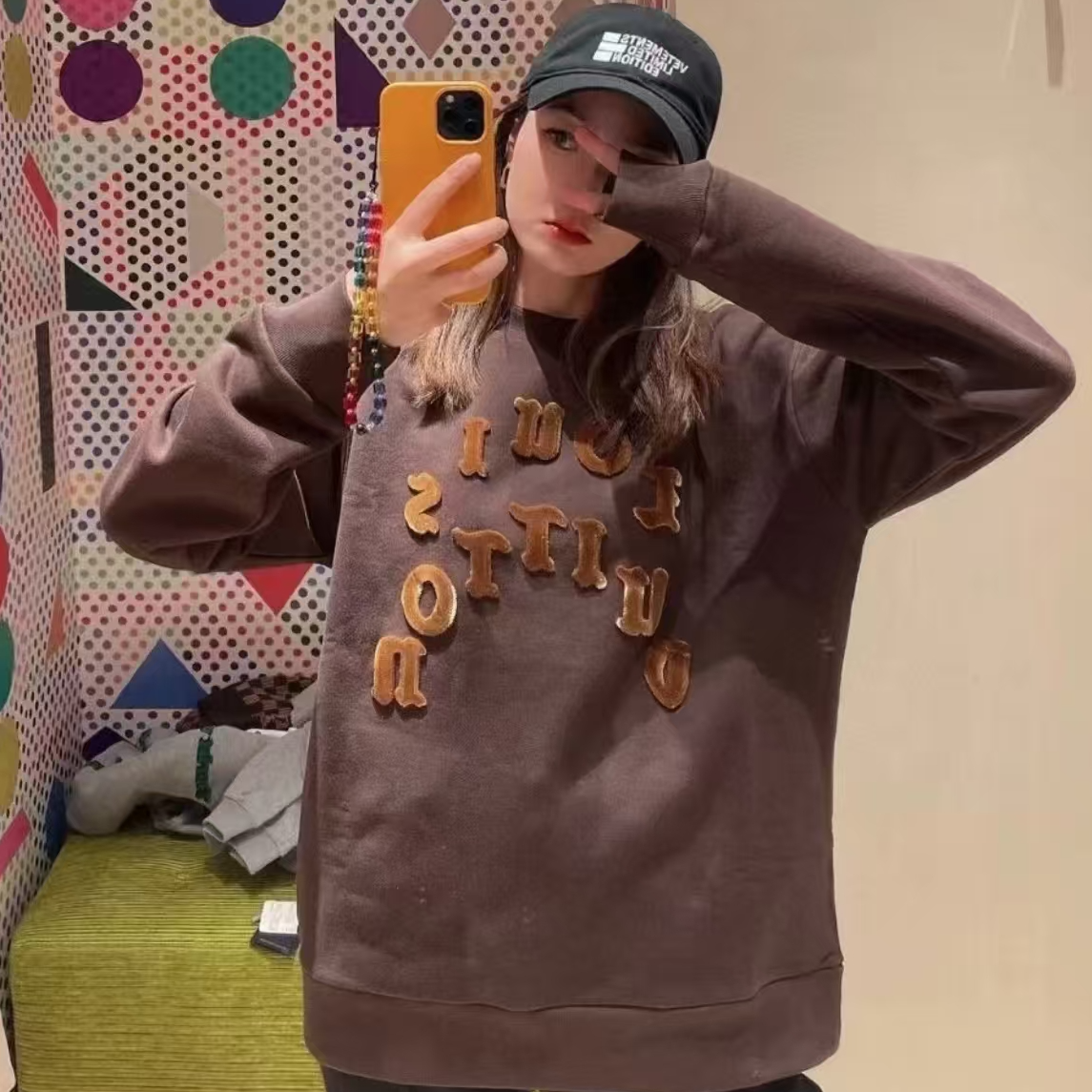 全新未使用 LouisVuitton/路易威登 棕色 字母印花 L码 5177