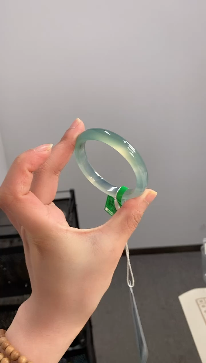 【闪购商品】玛瑙/玉髓手镯未镶嵌52-53圈