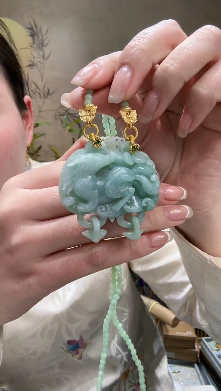 【闪购商品】翡翠颈饰未镶嵌吊坠