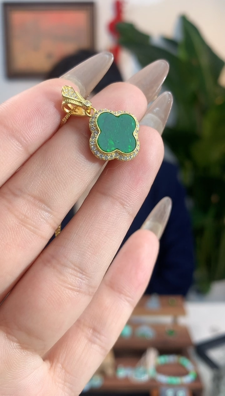 【闪购商品】翡翠吊坠(不含链)银S925镶嵌四叶草吊坠