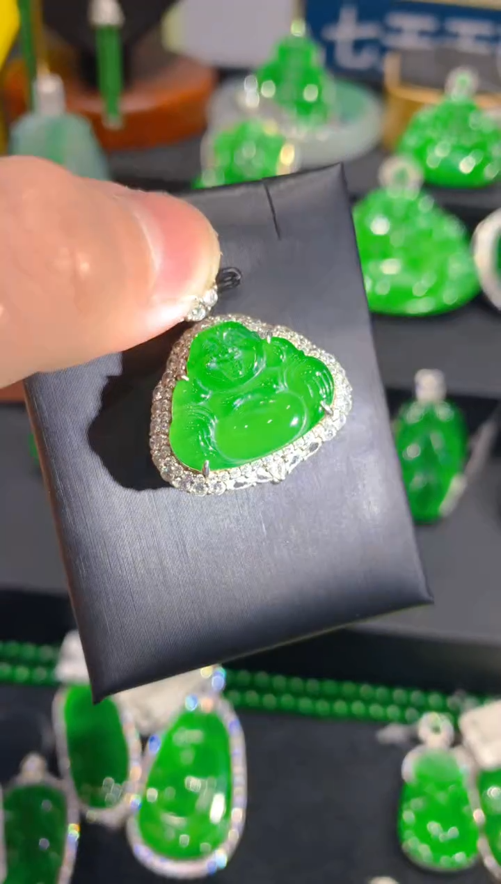 【闪购商品】翡翠颈饰银S925镶嵌43一季