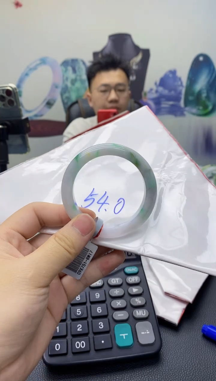翡翠手镯未镶嵌手镯54