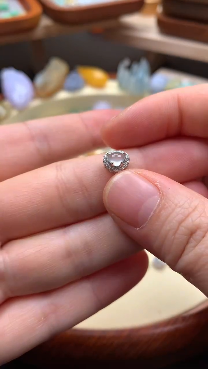 【闪购商品】翡翠颈饰银S925镶嵌翡翠桃心