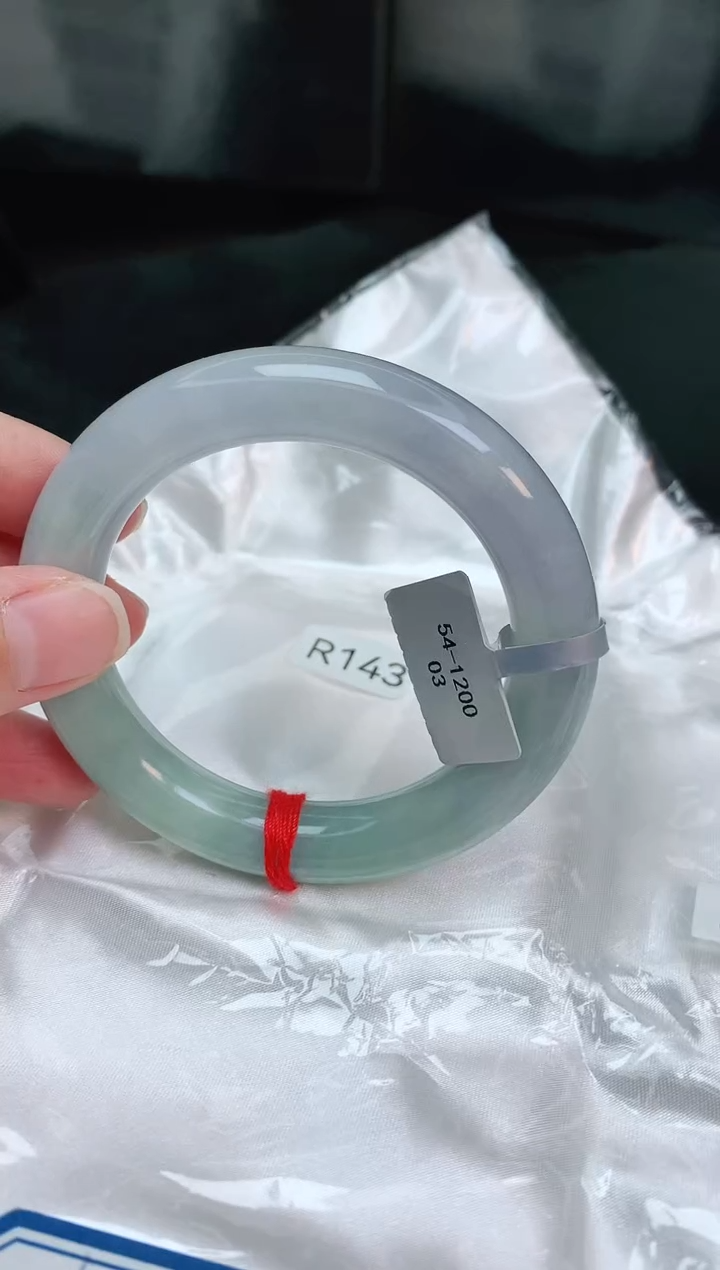 【闪购商品】翡翠手镯未镶嵌缅甸天然A货翡翠手镯