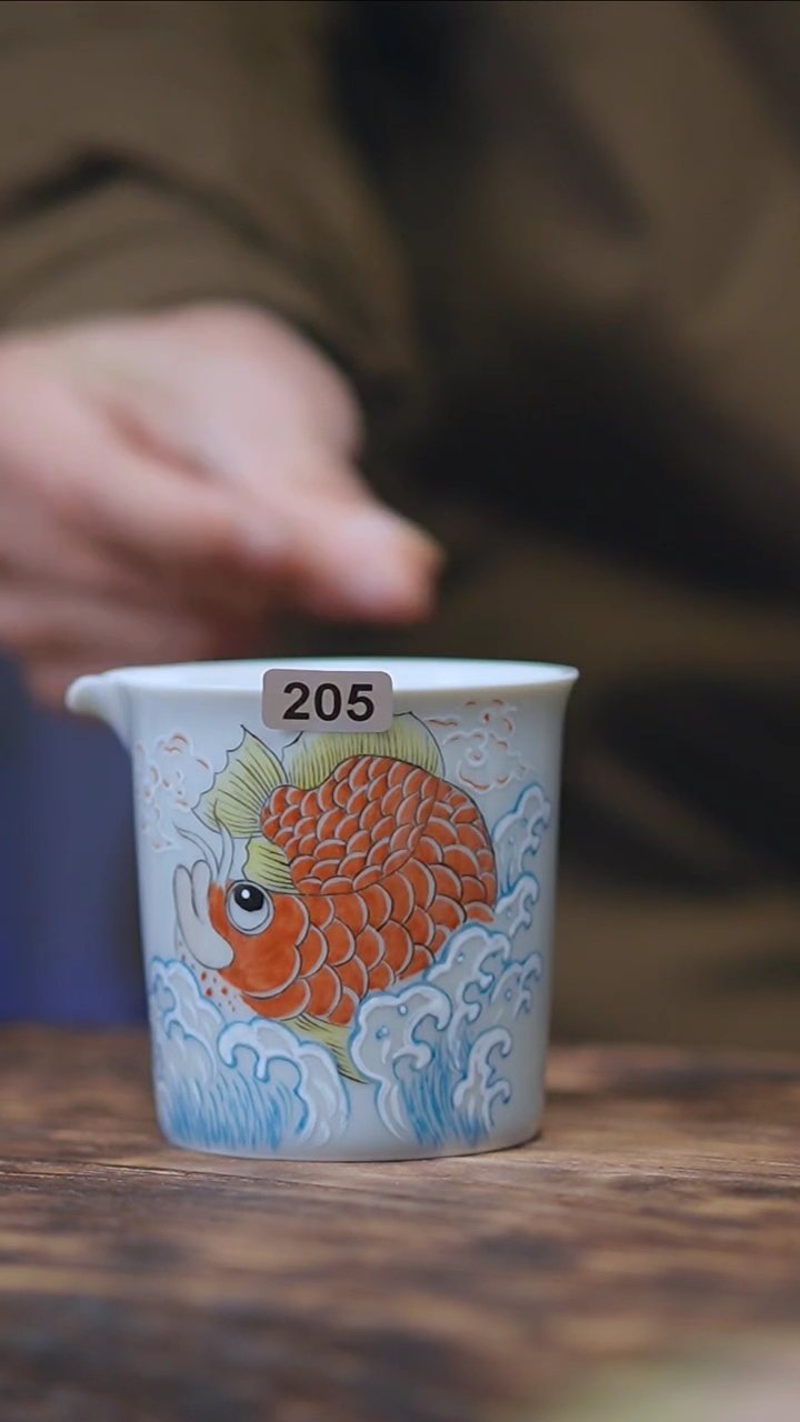 【闪购商品】205景德镇手绘龙鱼公道