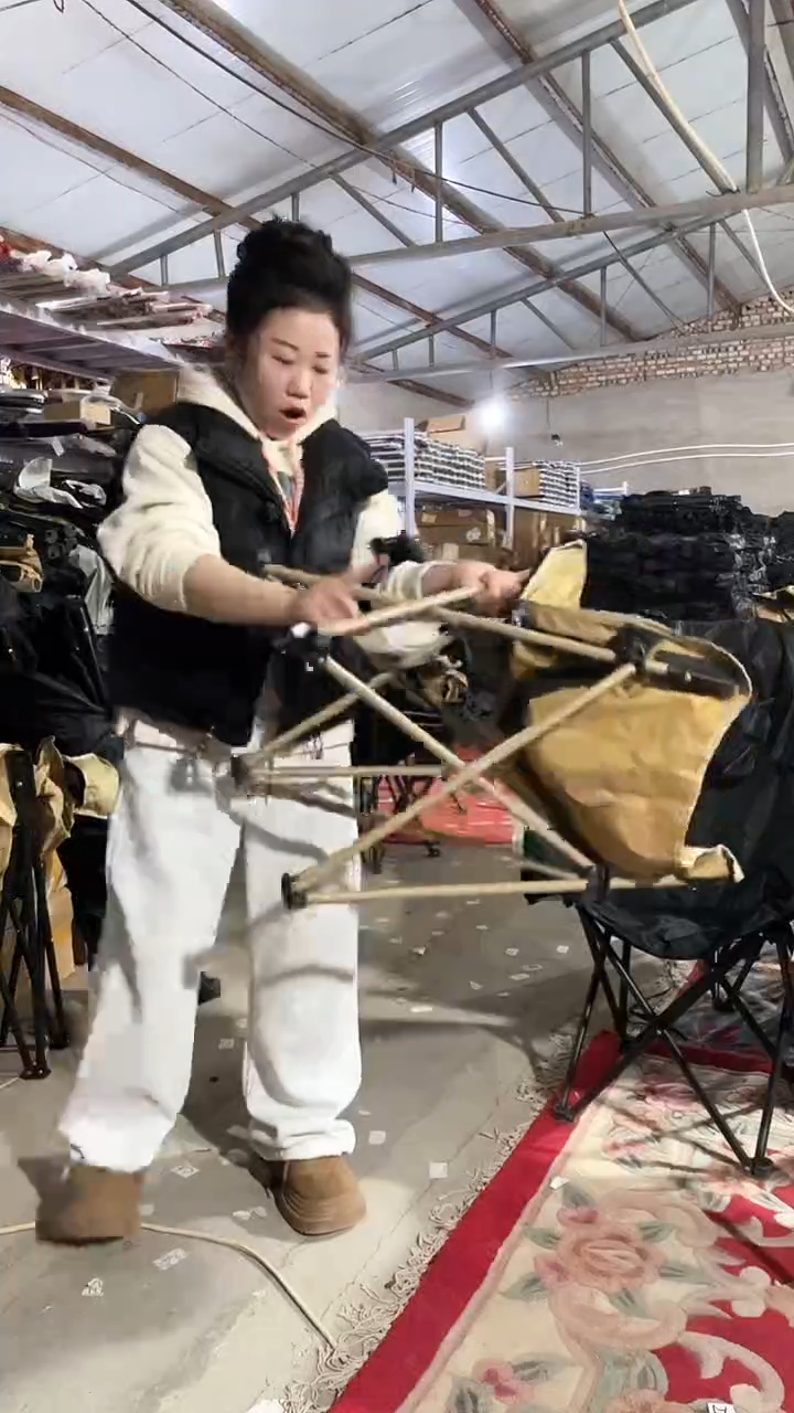 铁瑕疵不售后椅子 11