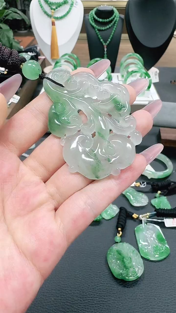 未镶嵌1石英质玉（非洲翠）/1213