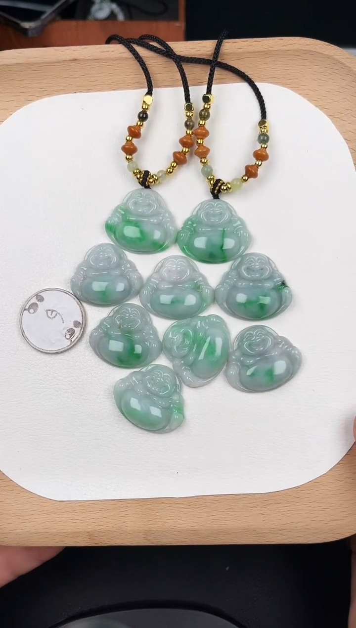 颈饰未镶嵌翡翠翡翠LC016翡翠细油飘阳绿小佛+多样性发其一