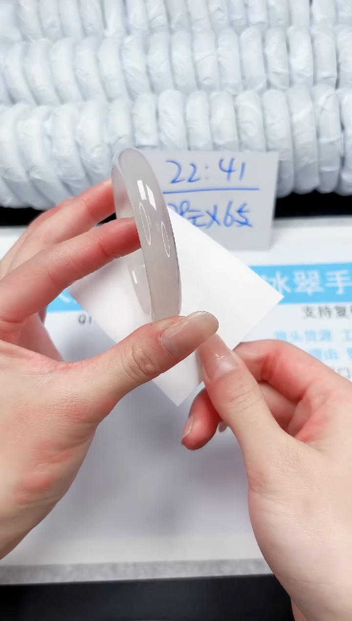 【闪购商品】石英质玉手镯未镶嵌6-58.9