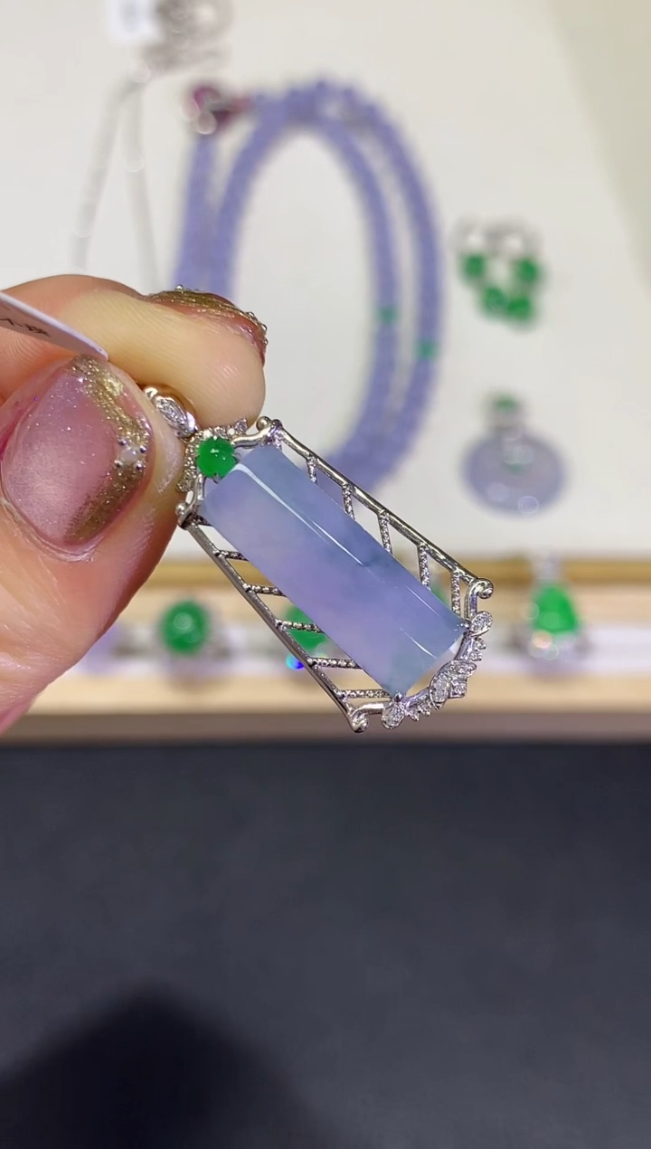 【闪购商品】翡翠颈饰18K金镶嵌团购41