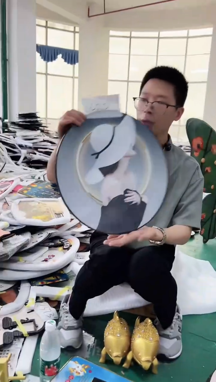 【闪购商品】带灯款C510