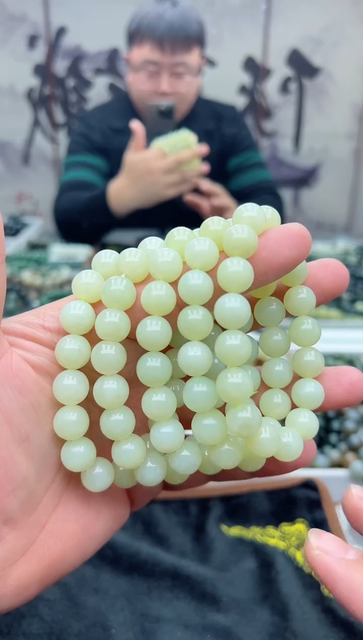 【闪购商品】和田玉手串未镶嵌若羌黄口12拍一发一，多样性发货