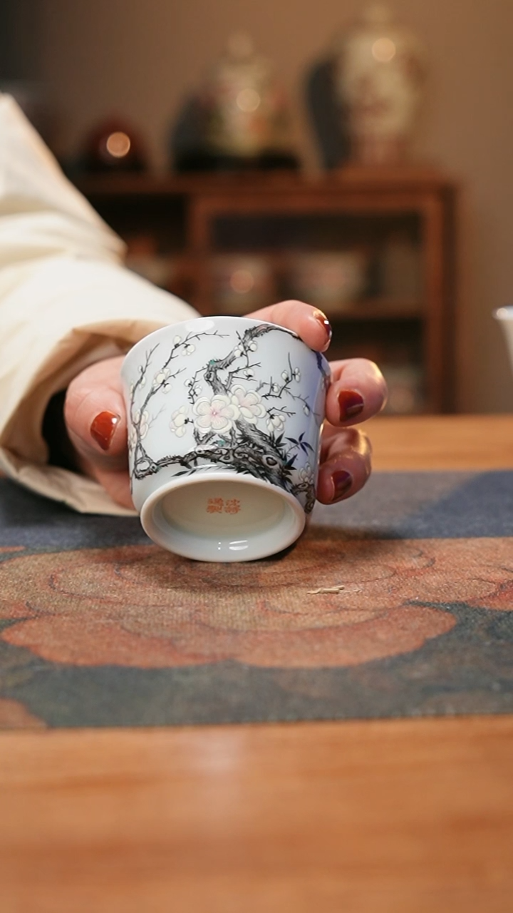 【闪购商品】诗逸瓷话梅花直筒杯