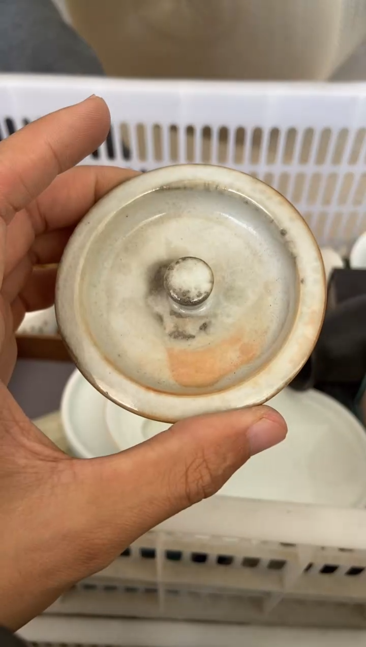 杯无运费险有瑕疵的摄影的产品有使用过的痕迹有点脏介意勿拍