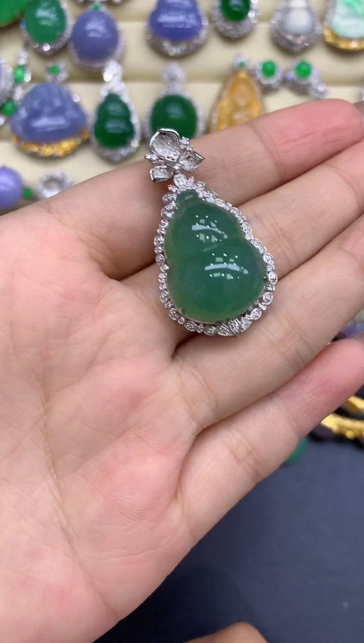 颈饰18K金镶嵌翡翠321-中国好珍宝