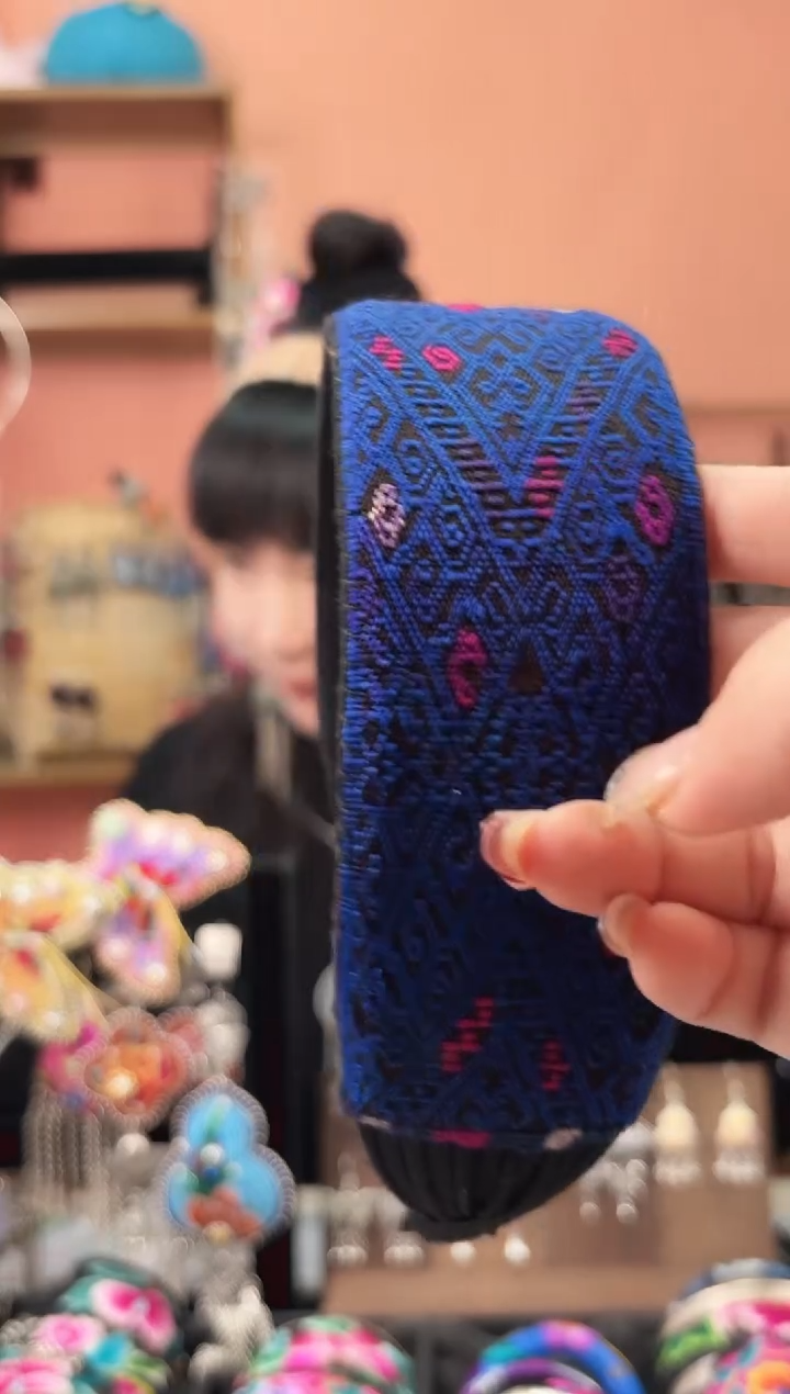 织绣艺枝独绣手工饰品119