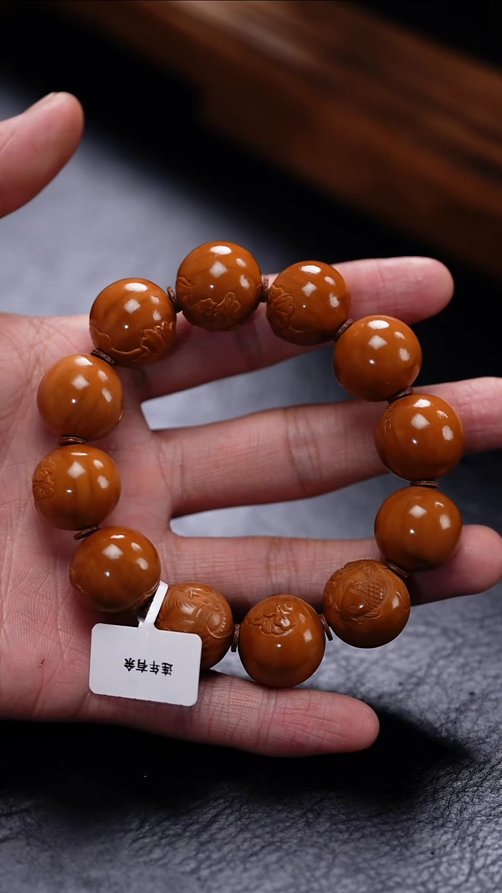 【闪购商品】橄榄核吊坠更厉害