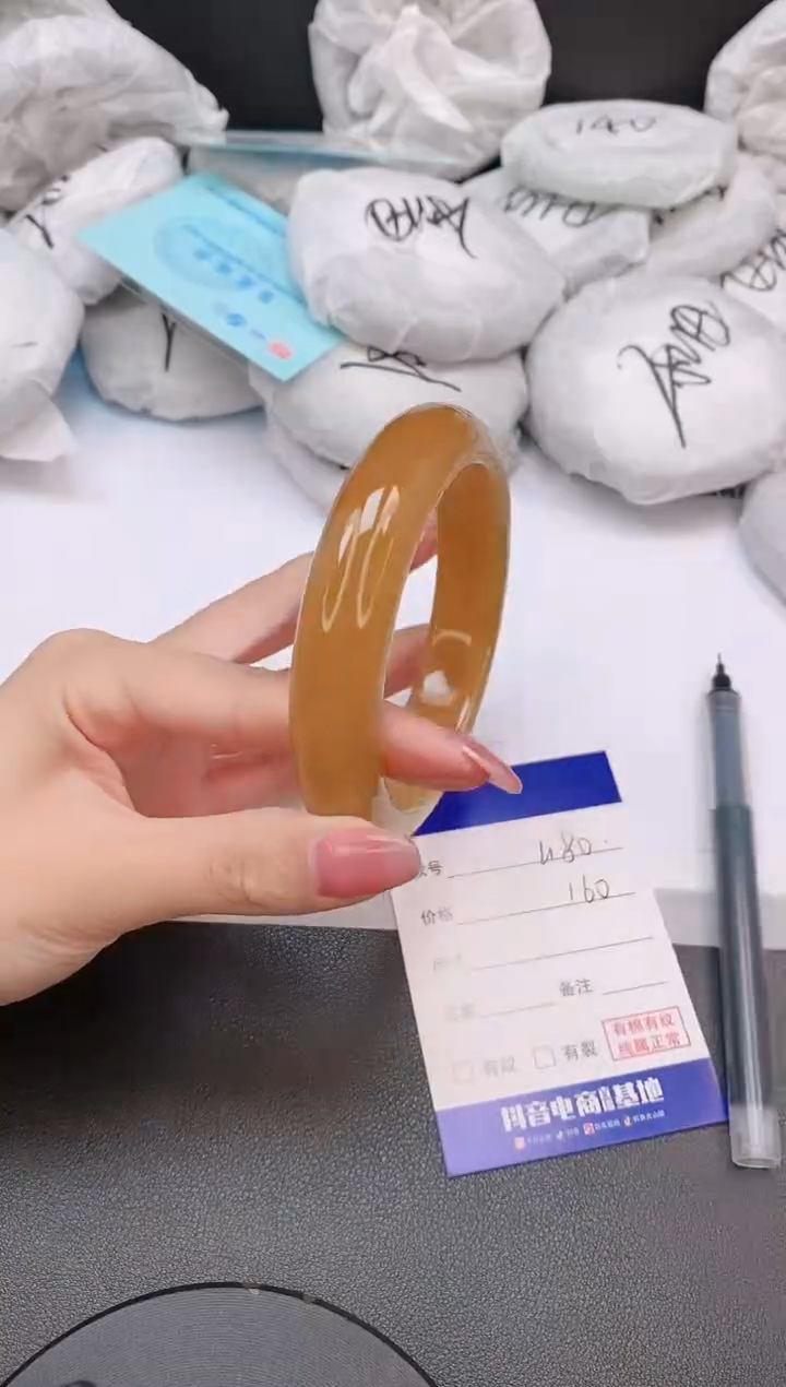 石英质玉手镯未镶嵌3L180-63