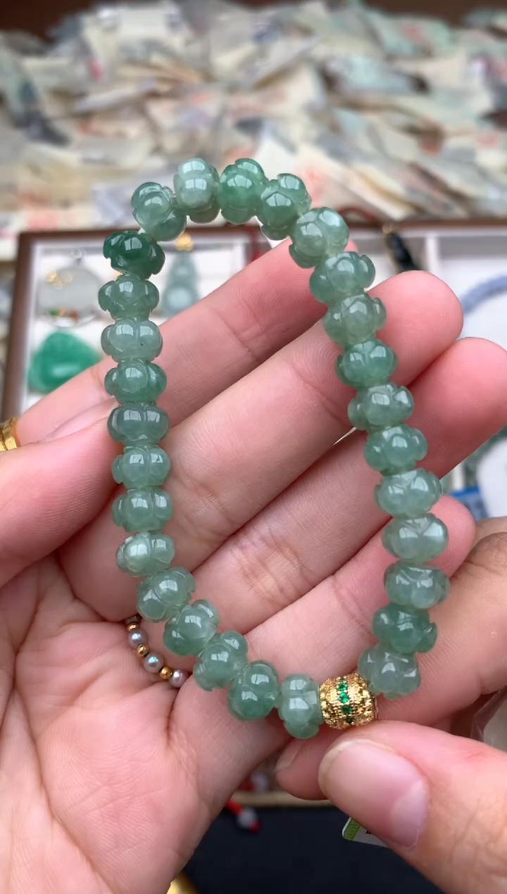 未镶嵌挂件翡翠一