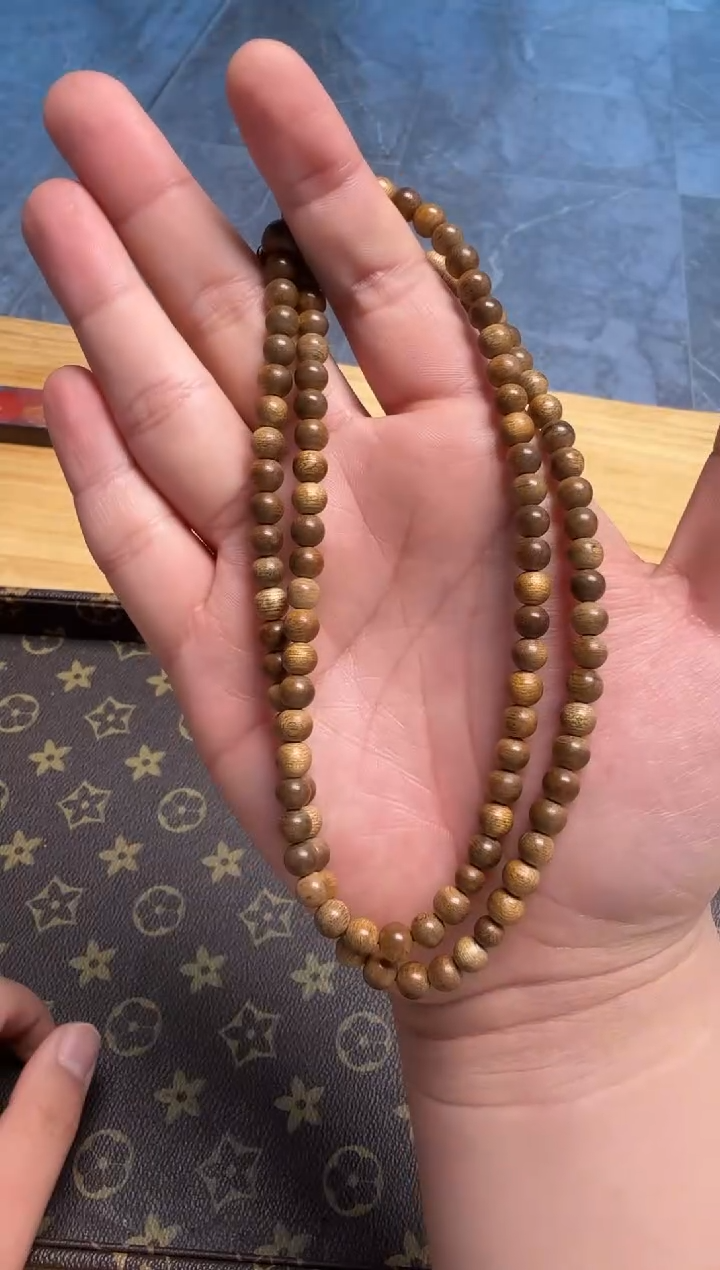 【闪购商品】沉香吊坠天然野加里曼丹红土0.6多圈9g+