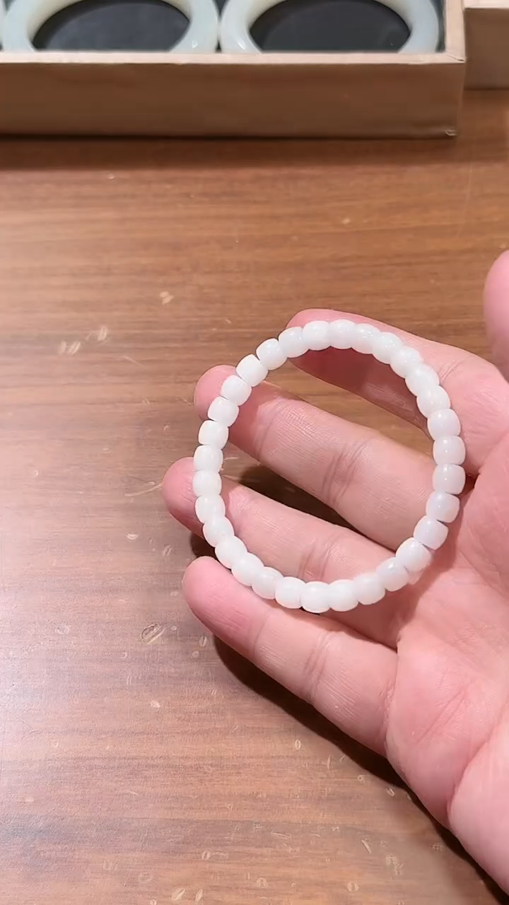 【闪购商品】和田玉手串未镶嵌0949  极限弧手串