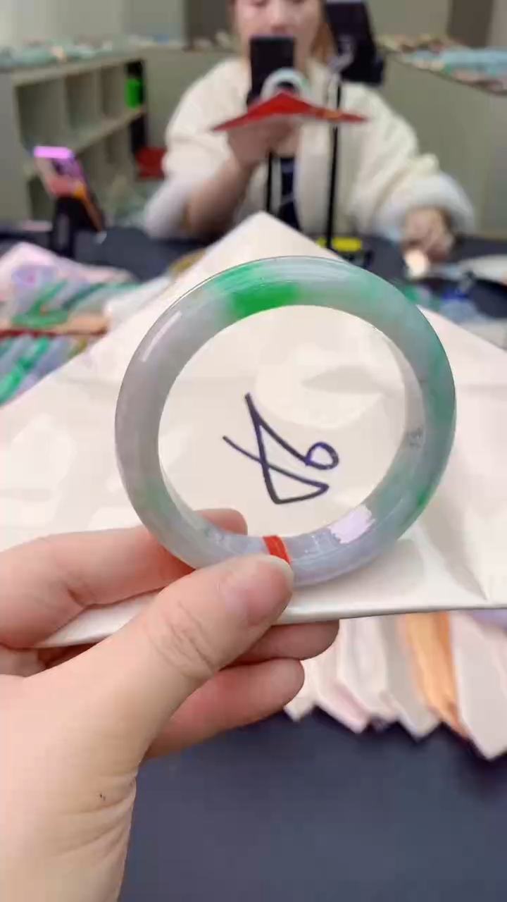 【闪购商品】翡翠手镯未镶嵌0331055843