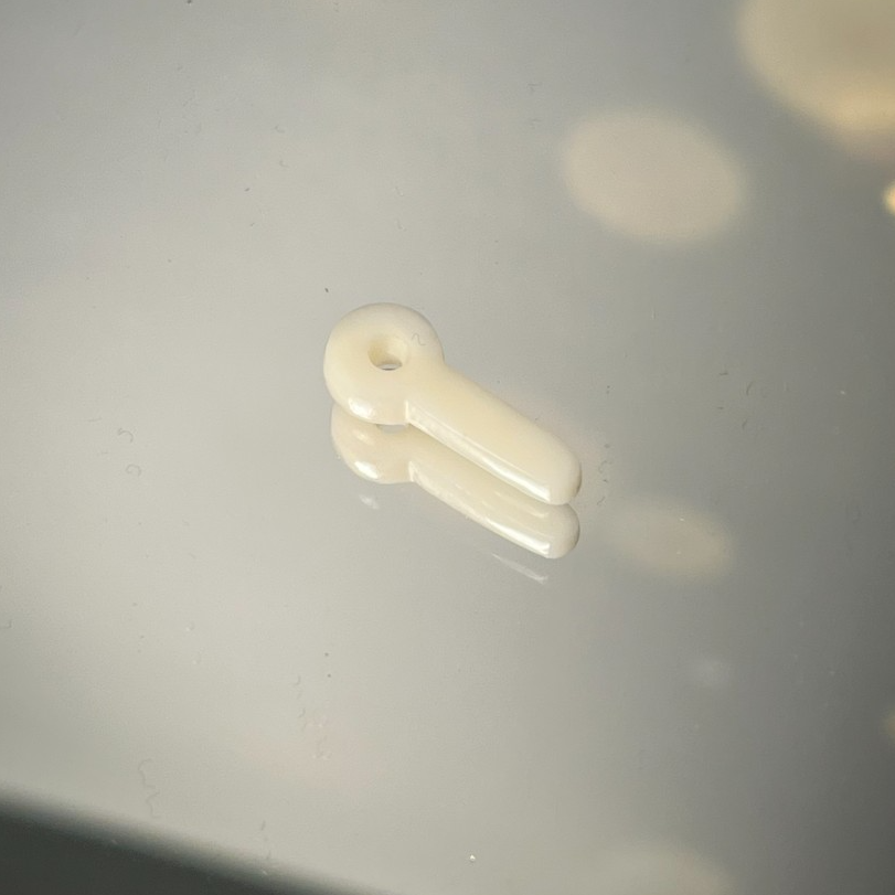 天然红珊瑚雕刻momo白色元素卡子配饰