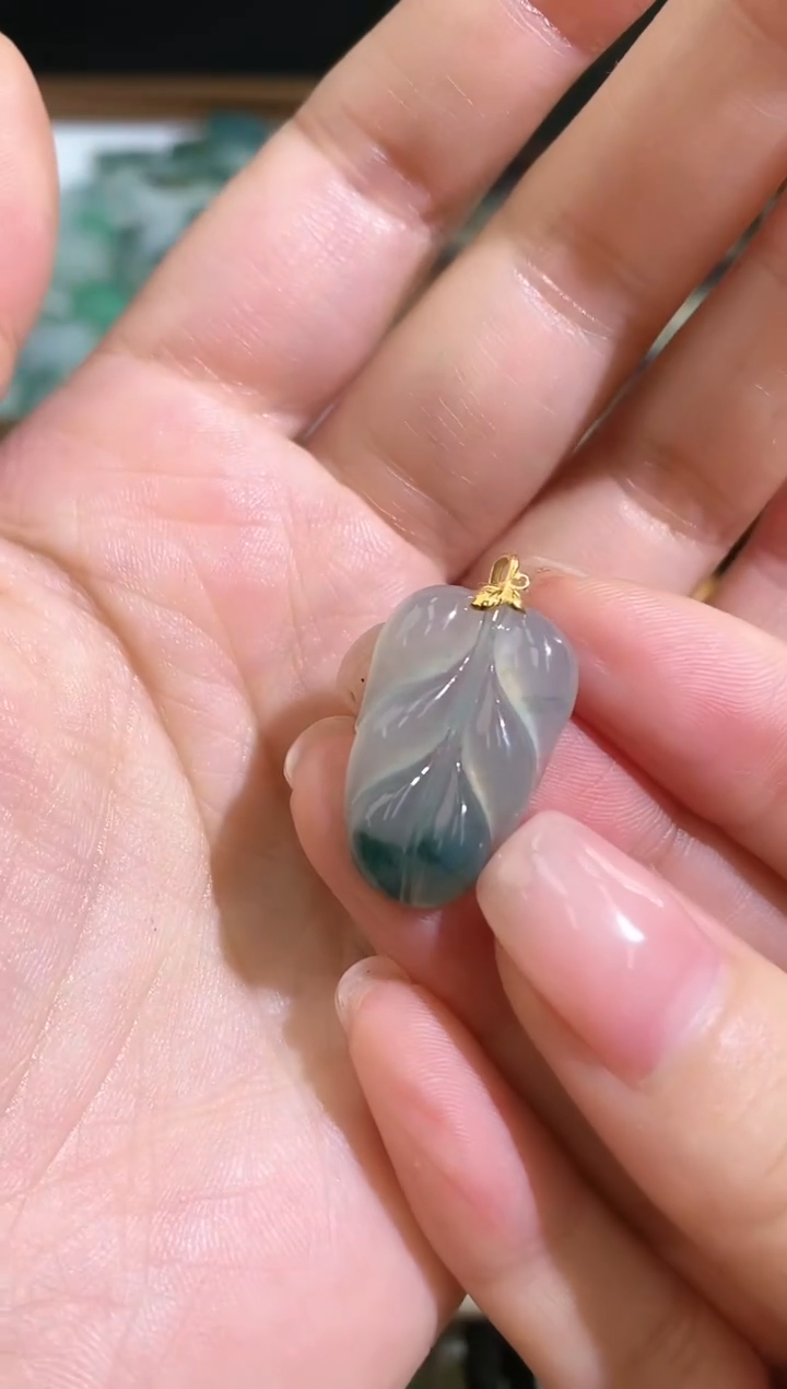 【闪购商品】翡翠颈饰18K金镶嵌025022397