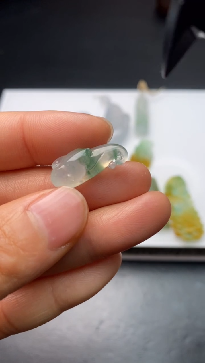 【闪购商品】定制翡翠未镶嵌翡翠毛货~