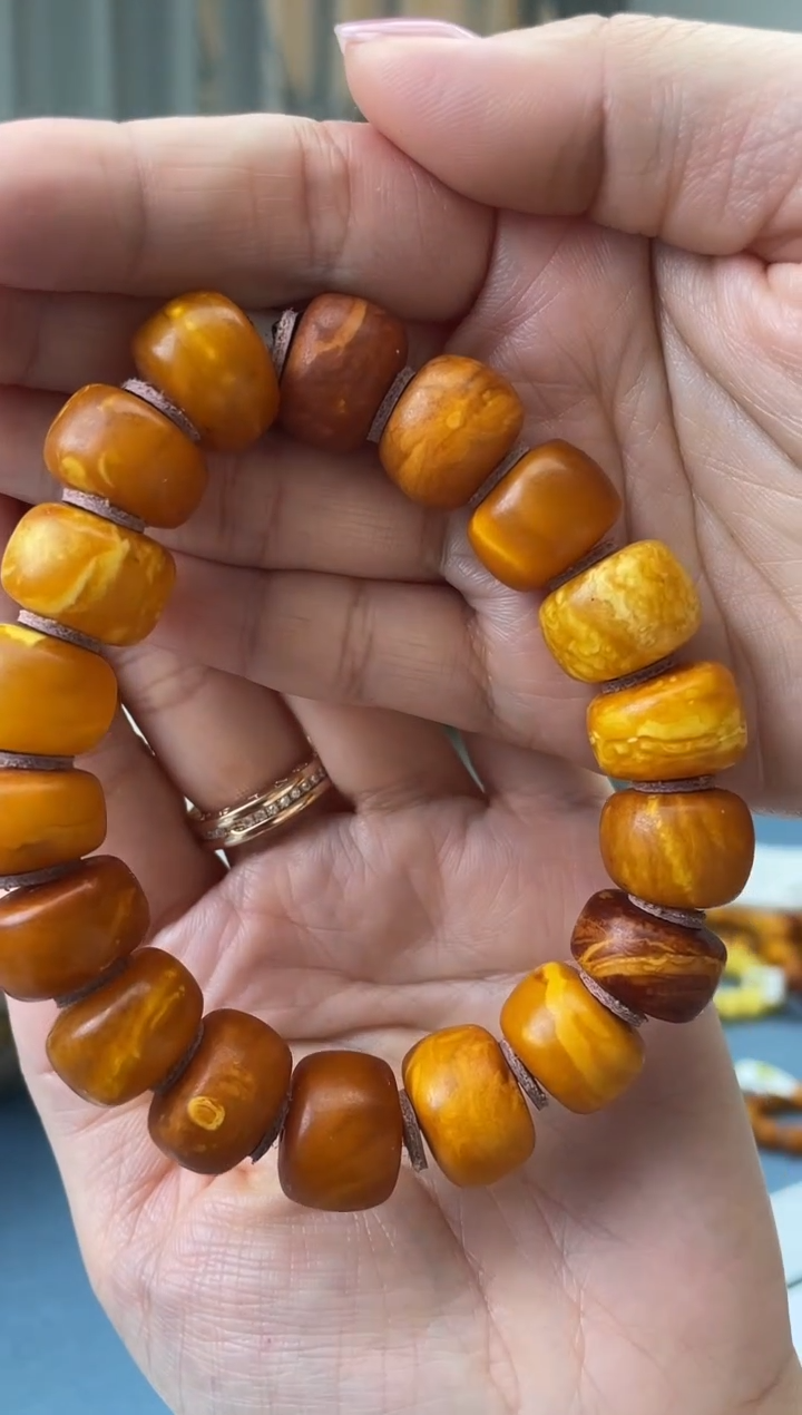 【闪购商品】蜜蜡珠宝奇石未镶嵌假一罚十，微瑕发一件037.16