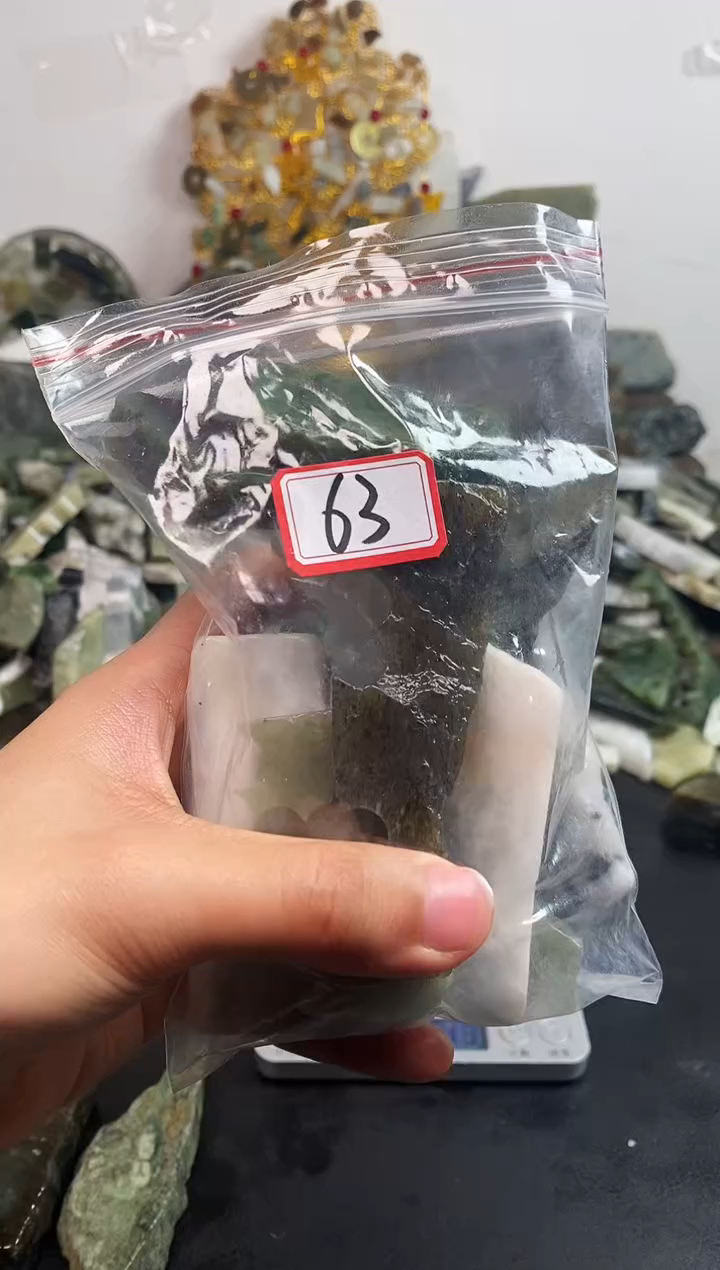 未镶嵌和田玉摆件63