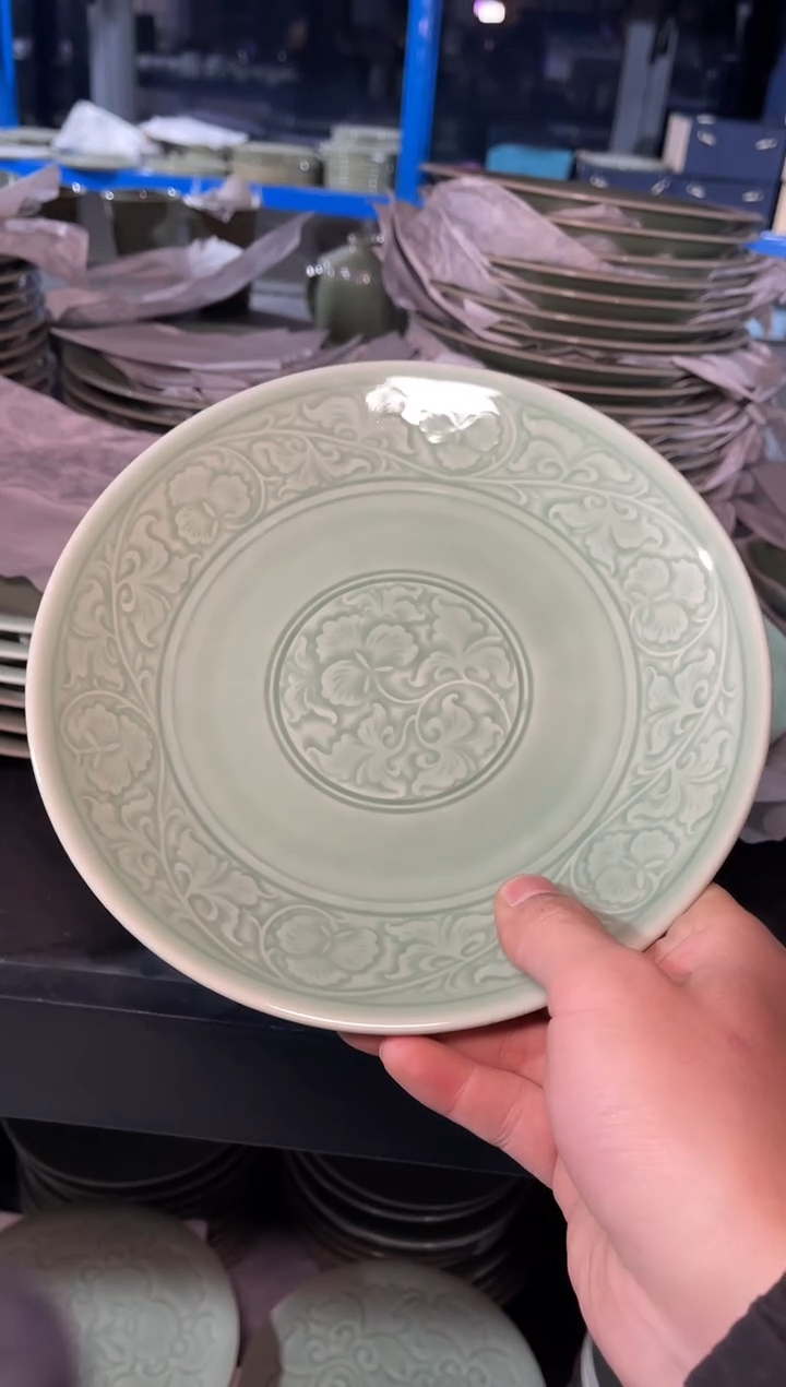 正品青釉8英寸牡丹盘2只