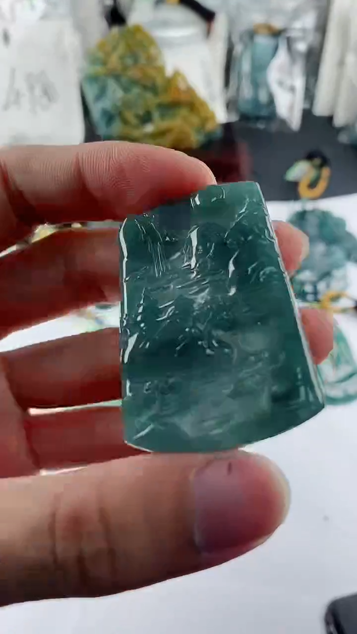 【闪购商品】翡翠颈饰未镶嵌多样性一件随机发货 山水牌68