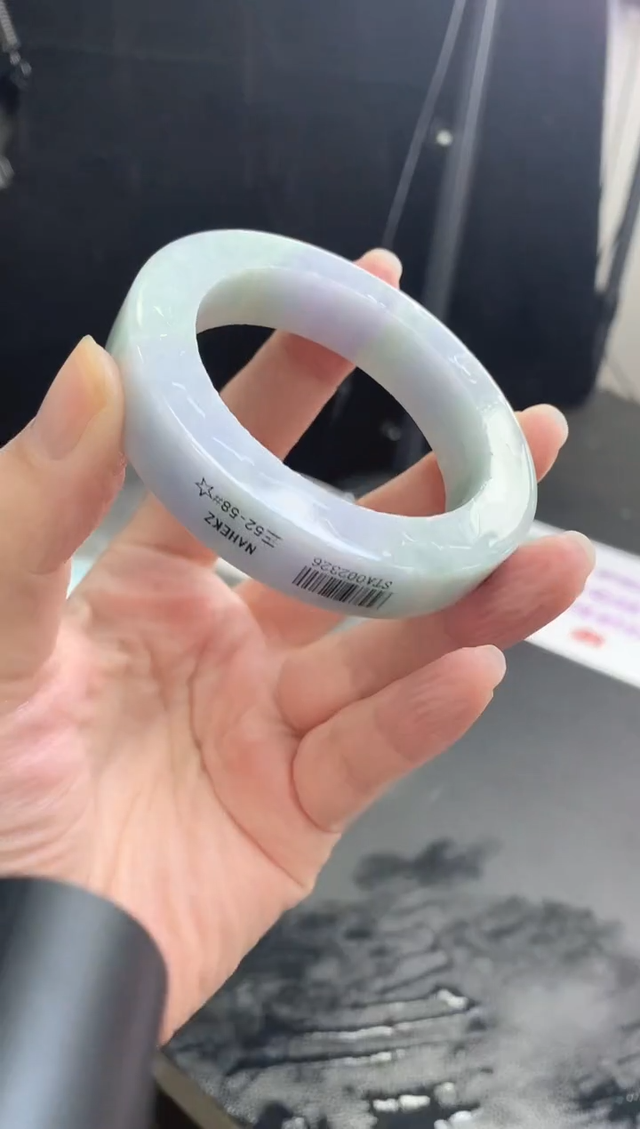 【闪购商品】定制翡翠手镯未镶嵌34   52-58正