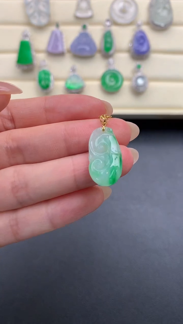 【闪购商品】翡翠颈饰18K金镶嵌Q797       